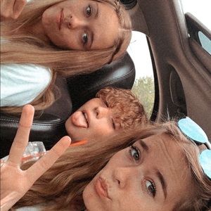 Meet your Posher, Logan